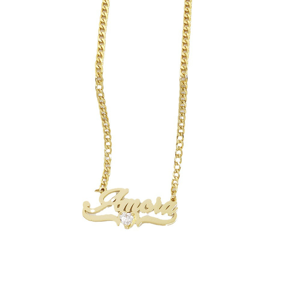 Collier personnalisé à faire soi-même avec prénom et pierre de naissance en forme de cœur