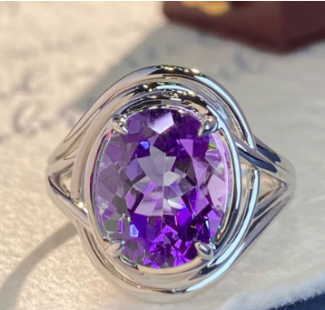 Bague fantaisie en améthyste pour femme